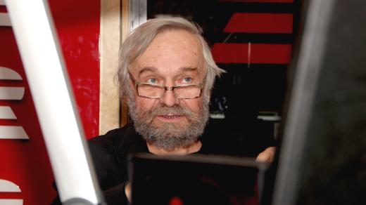 Vladimír Just, divadelní a mediální kritik