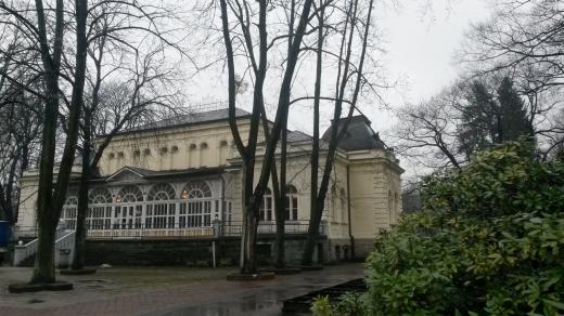 Jedna z lázeňských budov, na kterou kdysi navazovala kolonáda