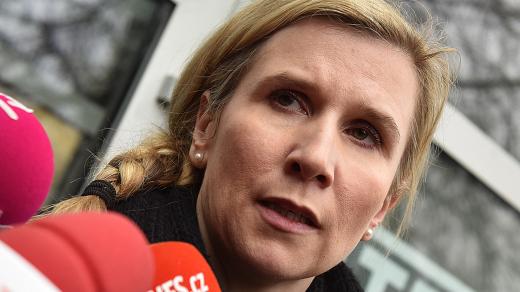 Ministryně školství Kateřina Valachová při návštěvě SPŠ Na Třebešíně