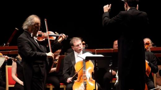 Václav Hudeček & Komorní filharmonie Pardubice (2015)