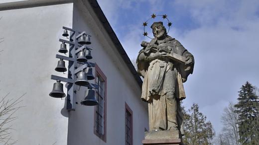 Socha sv. Josefa se zvonkohrou