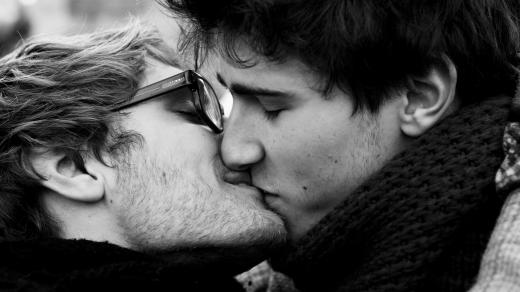 Homosexuálové – gays – gayové – pride