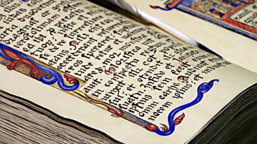 Kniha, rukopis (ilustrační foto)