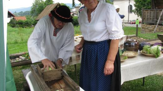 Starý dobrý způsob krouhání zelí