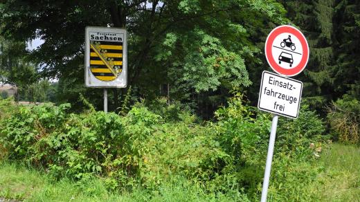 Karlovarský kraj chce společně s německou stranou investovat do nového silničního hraničního přechodu. Česká strana od nové spojnice očekává oživení turistického ruchu a podnikatelského prostředí. Také v Sasku jsou očekávání velká