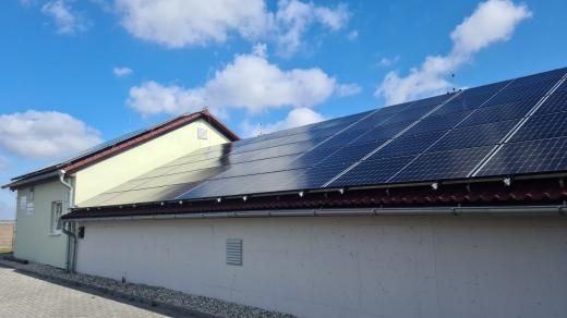 Fotovoltaické panely na čističce odpadních vod v Drahanovicích