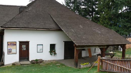Kovárna, která byla zrekonstruována zhruba před 15 lety, patří k vyhledávaným památkám Nových Hradů