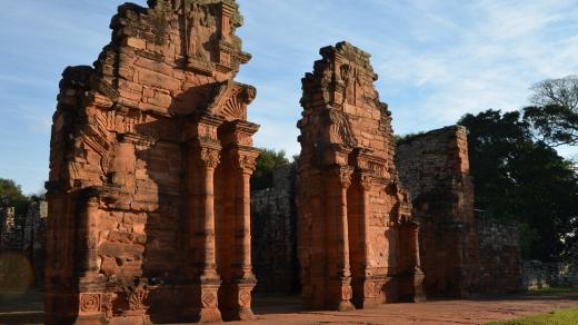 San Ignácio je asi nejlépe dochovaný pozůstatek jezuitsko-indiánských redukcí v Jižní Americe