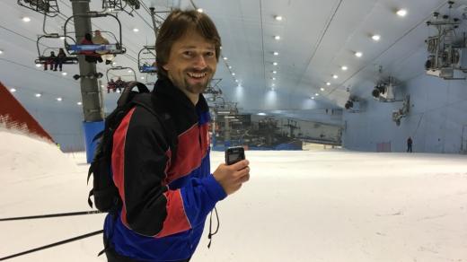 Štěpán Macháček na svahu umělé sjezdovky v arabské Dubaji