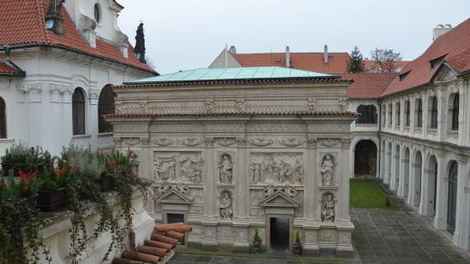 Historie Lorety se začala psát položením základního kamene Svaté Chýše 3. června 1626