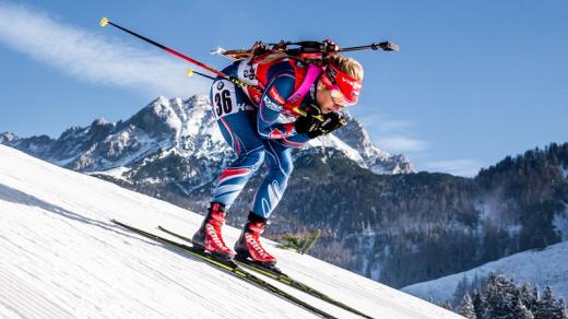 Gabriela Koukalová na "motokrosové" trati v Hochfilzenu