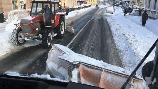 Likvidace sněhové kalamity v Novém Boru