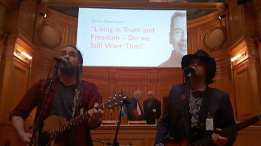 I ve švédském parlamentu vystoupila skupina Charta 77 tak, jak je zvyklá