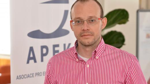 Jan Vetyška, ředitel APEK
