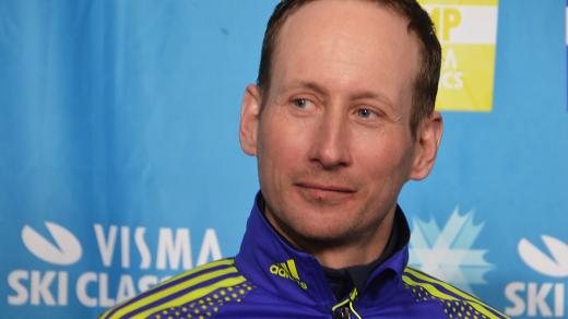 Českým lyžařům se zpočátku na olympijských hrách v Naganu nedařilo. Pochvalu si vysloužili pouze mladí závodníci Jiří Magál a Lukáš Bauer