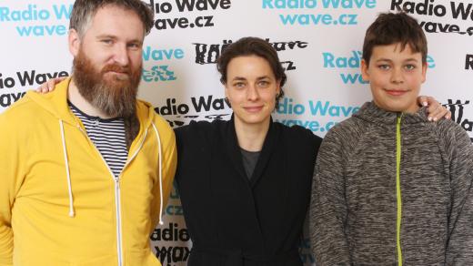 Vedoucí skautského oddílu František Topinka, členka organizačního týmu festivalu Malé oči Zuzana Raušová a skaut Teodor Šámal