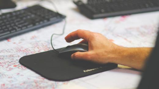 Syndrom karpálního tunelu (ilustrační foto)