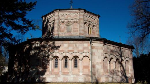 Harrachovská hrobka v Horní Branné