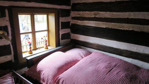 Atmosféru dávných časů připomíná stylové vybavení chalup
