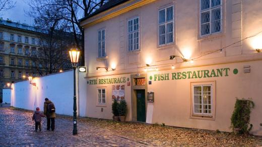 Rybí restaurace na Kampě