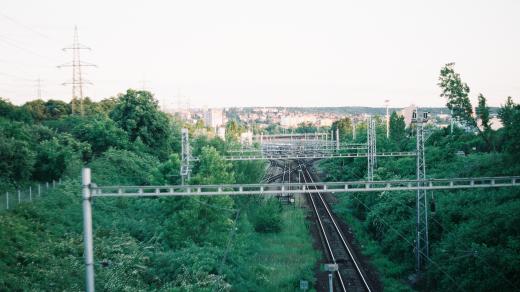 Městská periferie - město - okraj - ticho - městský