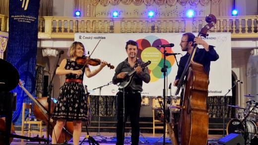 Na zahajovacím koncertu Euroradio Folk Festivalu v Českém Krumlově hrálo Jitka Šuranská Trio