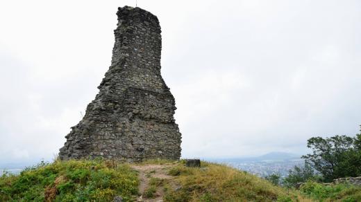 Místo bývalého rytířského sálu, odkud odnesl čert pana Voka