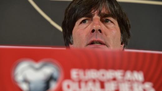 Trenér německé fotbalové reprezentace Joachim Löw před utkáním v Praze (1. 9. 2017)