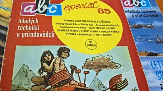 Komiks Příhody malého boha v časopise ABC, scenáristou komiksu byl Vlastislav Toman