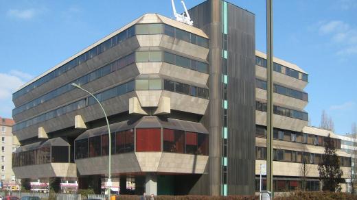 Česká ambasáda v Berlíně je cenná nejen architektonicky. Jedinečné jsou i interiéry.