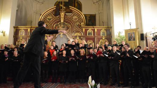 Komorní pěvecký sbor Adlibitum pod vedením Jana Kyjovského na festivalu Archaion Kallos