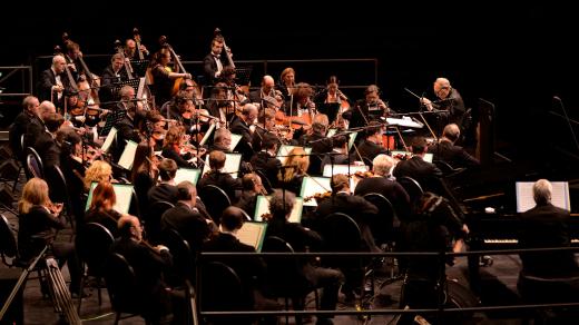 Český národní symfonický orchestr pod taktovkou legendárního Ennia Morriconeho
