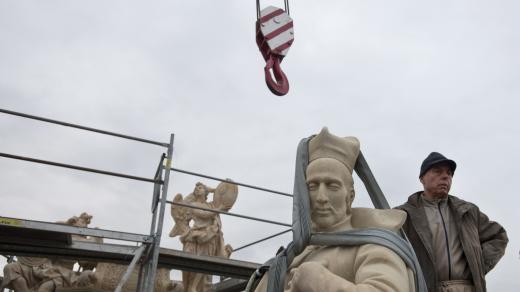 Svatý František Borgiáš se vrací na Karlův most