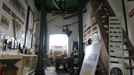 Muzeum sídlí v objektu bývalé vodárně z roku 1871, budova je kulturní památkou