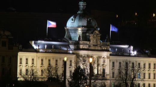 Přestaňme na EU nadávat a svádět na ni chyby, které se dějí tady a ne v Bruselu