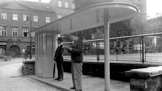 Zastávka z roku 1936 Karlovo náměstí