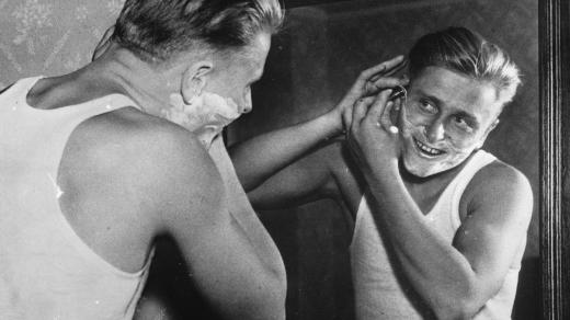 Zdena Koubková už jako Zdeněk Koubek v roce 1936