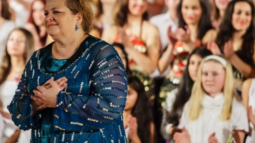 Ida Kelarová na koncertním pódiu