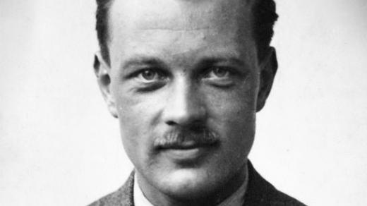 Jiří Potůček, (krycím jménem Tolar) (* 12. července 1919 Bruneck, dnes Itálie – 2. července 1942 les mezi vesnicemi Trnová a Rosice nad Labem) byl příslušník československé zahraniční armády v Anglii a radista výsadku Silver A