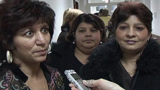 Elena Gorolová (na snímku vlevo)