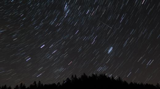 Perseida z roku 2018 a startrails