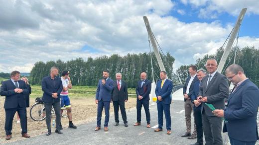 Slavnostní otevření nové cyklostezky a mostu mezi obcemi Černotín a Ústí