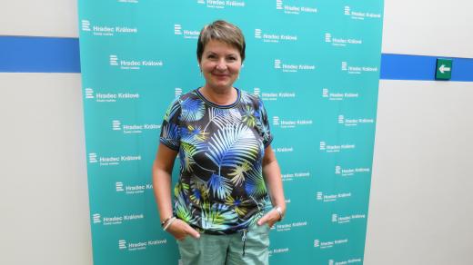Vlasta Libotovská ve studiu Českého rozhlasu Hradec Králové