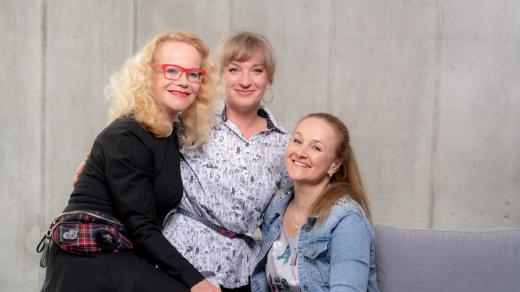 Polední sirény Jitka Asterová, Linda Finková a Sandra Pogodová