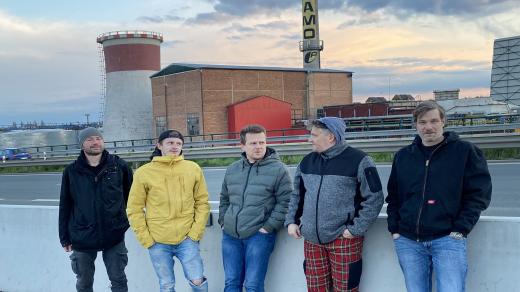 Paramo se objevilo v názvu první desky kapely Volant