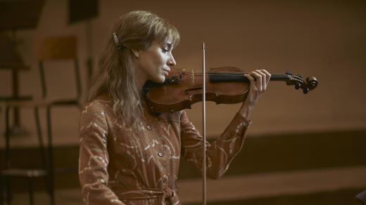 První dva díly Bez vědomí se poprvé uvedou v následujících dnech na festivalu v Karlových Varech.