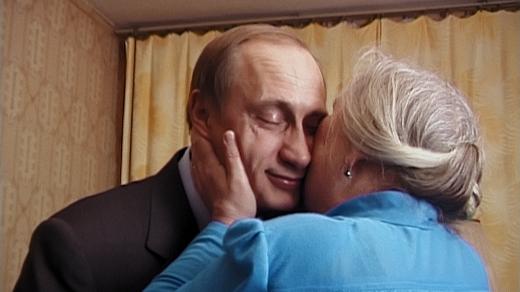 Z dokumentárního filmu Svědkové Putinovi, režie Vitalij Manskij