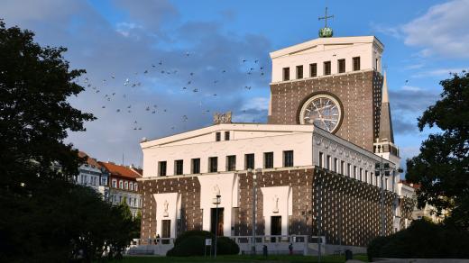 Kostel Nejsvětějšího Srdce Páně na Vinohradech