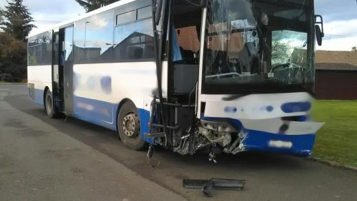 Havárie autobusu s dětmi