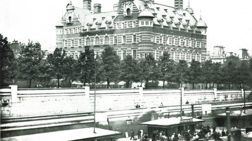 Na vyřešení diplomové aféry se podílel i Scotland Yard